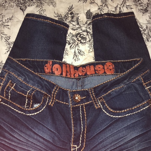 Dollhouse Jeans🔥 - Picture 3 of 9